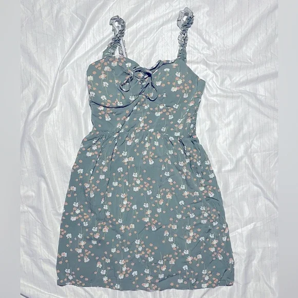 green emerald velvet dress Into the Meadow main image 1